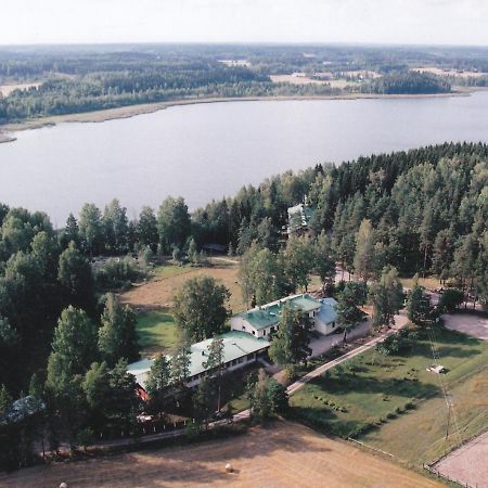 Hotel Mummolan Majoitus Uusikyla Exterior foto