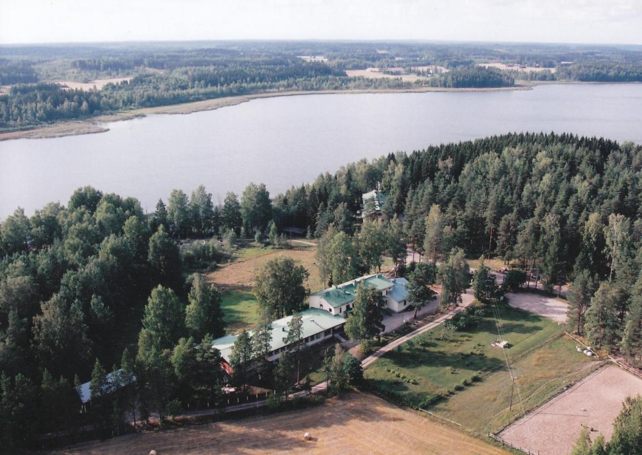 Hotel Mummolan Majoitus Uusikyla Exterior foto
